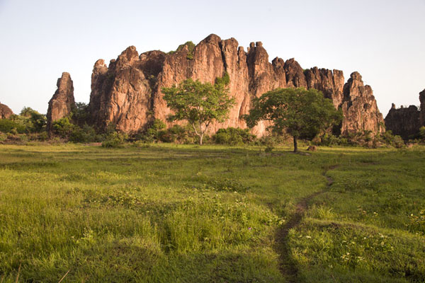 Sindou Peaks